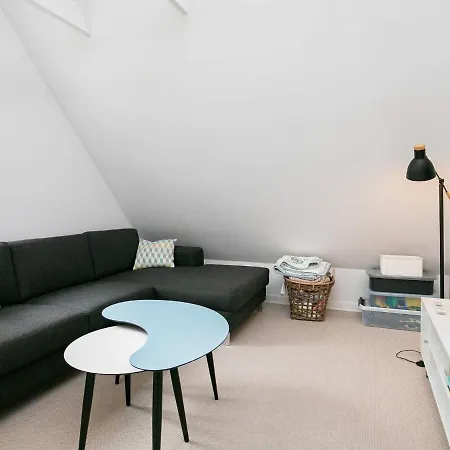 Three-bedroom Holiday In 7 Blokhus