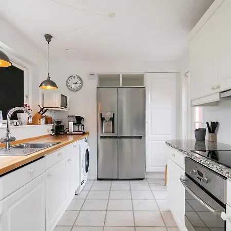 Holiday home Three-bedroom Holiday In 7